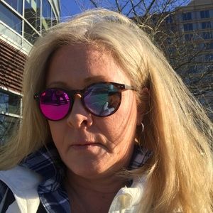 Meet your Posher, Cathleen